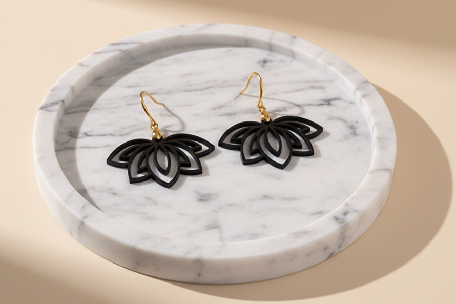 Boucles d'oreilles Lotus - Noir Élégance
